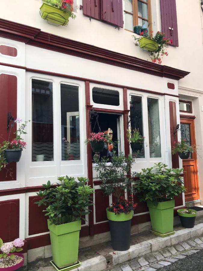 Les Orchidees Bed and Breakfast Salies-de-Béarn Exteriör bild